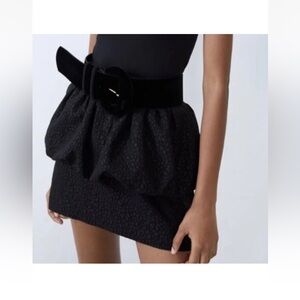 NWT ZARA‎ BLACK JACQUARD MINI SKIRT High waist Size M Waist 27